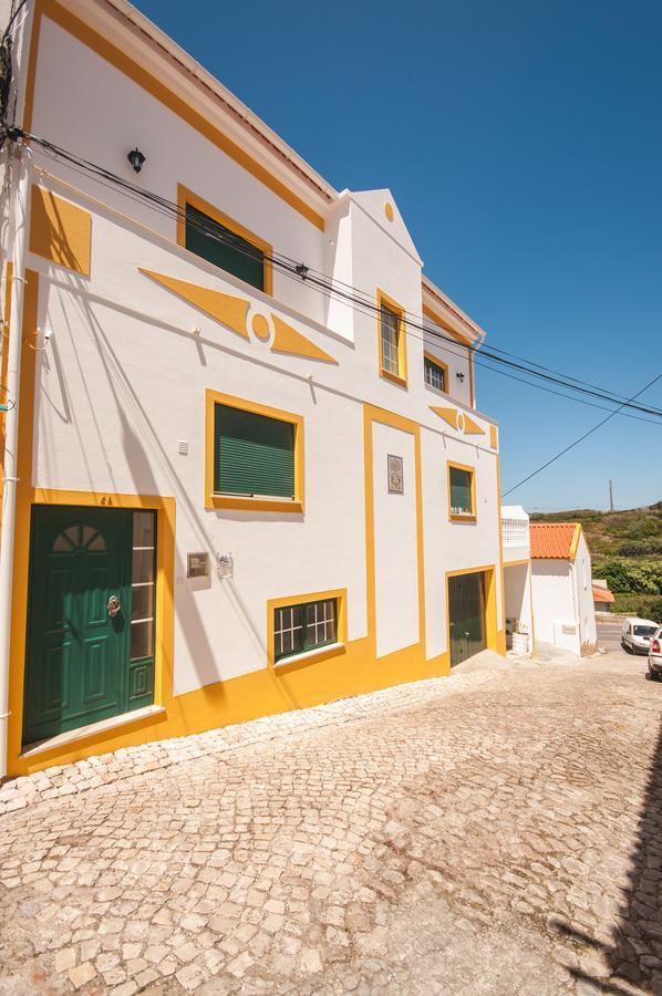 Rivers Nation Surf Camp Atouguia Da Baleia Exterior foto
